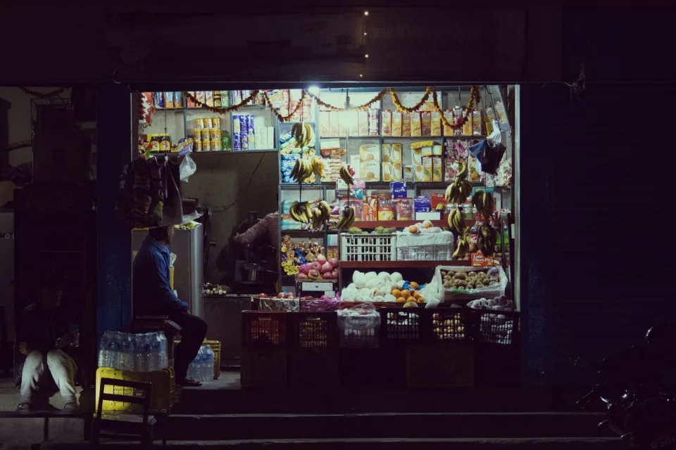 Kệ hàng khô